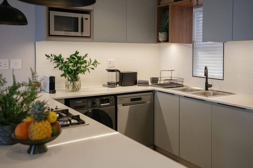 180° Luxury Ocean - #301 Apartment *